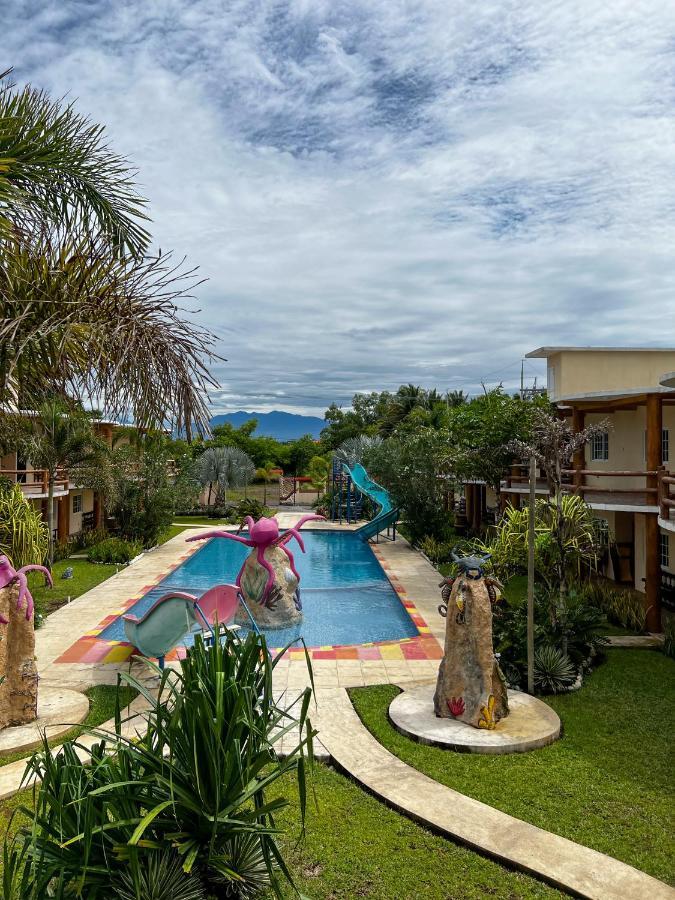Hotel Pazifico En Monterrico Kültér fotó