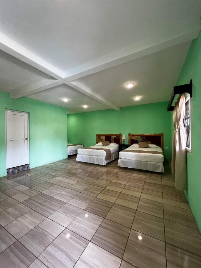 Hotel Pazifico En Monterrico Kültér fotó