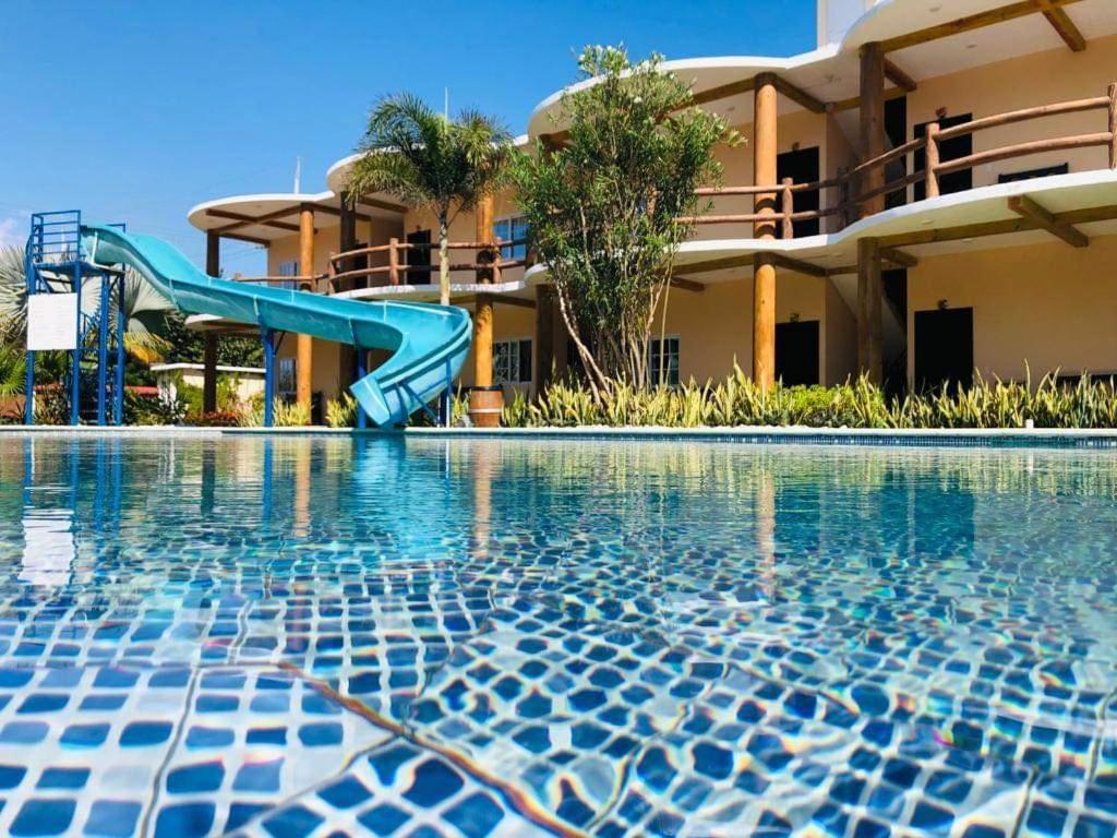 Hotel Pazifico En Monterrico Kültér fotó